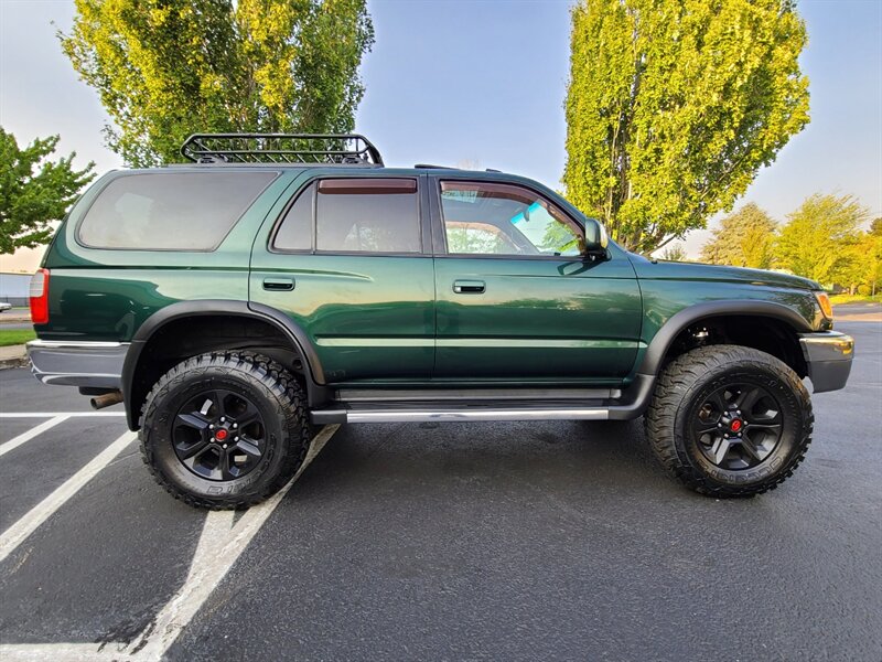 1999 Toyota 4Runner 4X4 V6 3.4L / DIFF LOCK / NEW TIMING BELT / LIFTED  / NEW TIRES / UPGRADED WHEELS / 2-OWNERS / NO RUST / FRESH SERVICE - Photo 4 - Portland, OR 97217