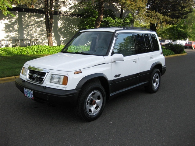 1998 Suzuki Sidekick 4X4 JX SP   - Photo 1 - Portland, OR 97217