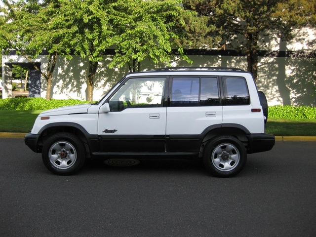 1998 Suzuki Sidekick 4X4 JX SP   - Photo 3 - Portland, OR 97217