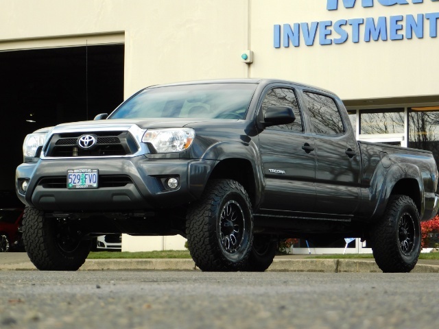 2012 Toyota Tacoma V6 SR5 4X4 / LONG BED 1-OWNER LOW MILES LIFTED   - Photo 1 - Portland, OR 97217