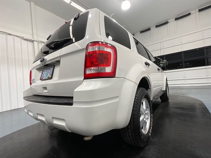 2012 Ford Escape XLT 4X4 / 2.5L 4Cyl / Leather Heated / 61,000 MILE  / Sunroof / LOCAL - Photo 52 - Gladstone, OR 97027