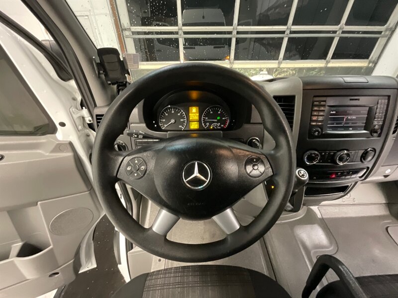 2018 Mercedes-Benz Sprinter 2500 Cargo Van 3.0L V6 DIESEL / HIGHROOF EXTENDED  / 1-OWNER /Backup Camera / HIGH ROOF / 170 " WB EXTENDED LENGTH / 97,000 MILES - Photo 34 - Gladstone, OR 97027