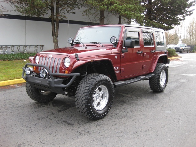 2007 Jeep Wrangler UNLIMITED 4X4 6-SPEED HARD TOP / LIFTED / 45kmiles   - Photo 1 - Portland, OR 97217