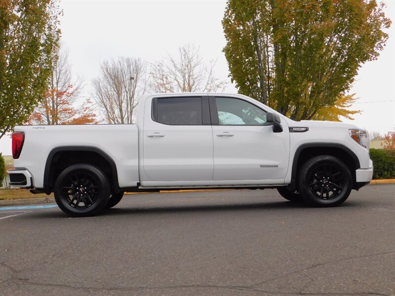 2020 GMC Sierra 1500 Elevation Crew Cab 4X4 / V8 / 1-OWNER /10,000 MILE   - Photo 4 - Portland, OR 97217