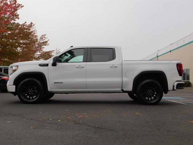 2020 GMC Sierra 1500 Elevation Crew Cab 4X4 / V8 / 1-OWNER /10,000 MILE   - Photo 3 - Portland, OR 97217