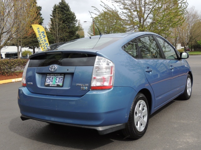 2006 Toyota Prius Hatchback/ Hybrid / 1-OWNER / 88k miles / Rear CAM   - Photo 4 - Portland, OR 97217