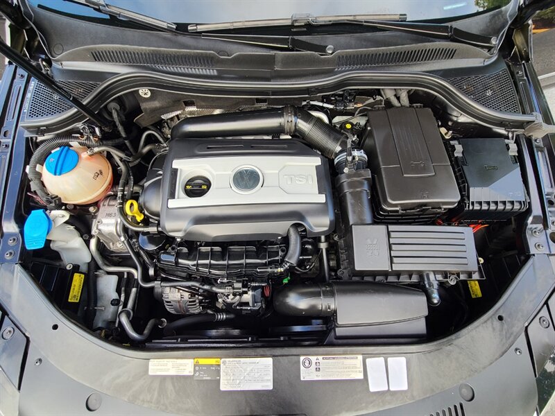 2015 Volkswagen CC 2.0T R-LINE / TURBO / LEATHER / NAVi / 54k MILES / 2-TONE HEATED SEATS / FRESH TRADE / VERY LOW MILES - Photo 30 - Portland, OR 97217