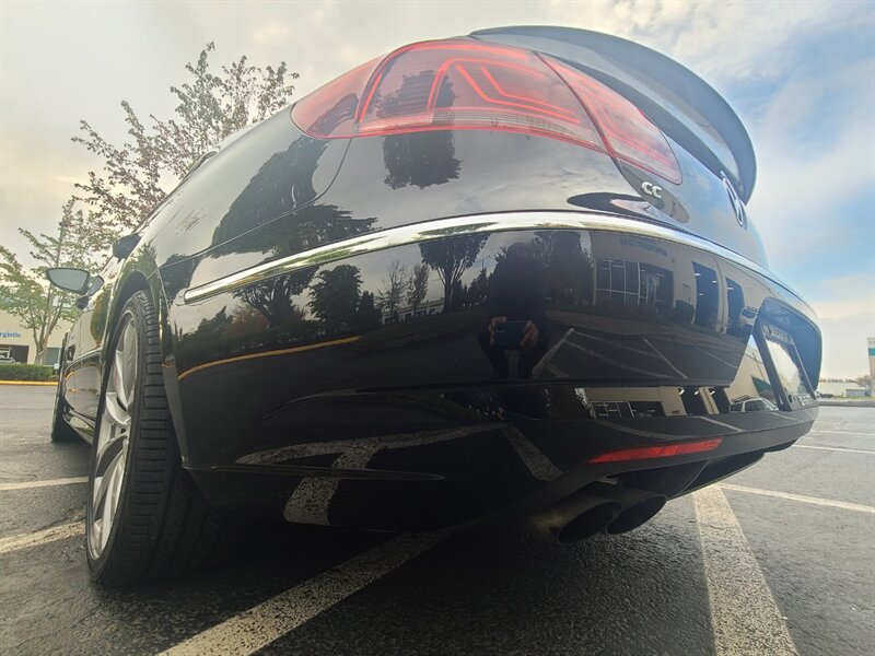 2015 Volkswagen CC 2.0T R-LINE / TURBO / LEATHER / NAVi / 54k MILES / 2-TONE HEATED SEATS / FRESH TRADE / VERY LOW MILES - Photo 12 - Portland, OR 97217