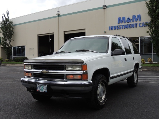 1995 Chevrolet Tahoe SUV / 4WD / Clean Title   - Photo 1 - Portland, OR 97217