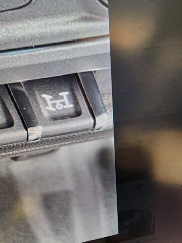 2015 Chevrolet Silverado 3500 FLAT BED DUALLY 4X4 6.6L DURAMAX DIESEL 39K MILES / LONG BED / 1-TON / ALLISON / LOW MILES - Photo 39 - Portland, OR 97217