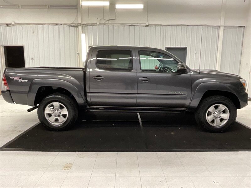 2013 Toyota Tacoma 4X4 V6 TRD SPORT Double Cab / Backup Camera  / RUST FREE / Excellent condition / 104,000 MILES - Photo 4 - Gladstone, OR 97027