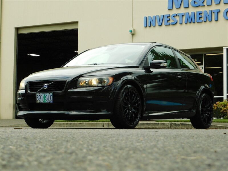 2008 Volvo C30 T5  2dr Hatchback / Leather /Sunroof/ 72,000 MILES   - Photo 1 - Portland, OR 97217