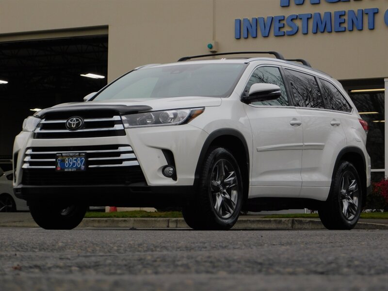 2017 Toyota Highlander Limited Platinum AWD/ Pano Sunroof / 1-OWNER   - Photo 1 - Portland, OR 97217