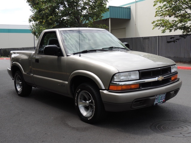 2000 Chevrolet S-10 LS / 2WD / 4Cyl / Automatic / Excel Cond   - Photo 2 - Portland, OR 97217