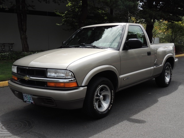 2000 Chevrolet S-10 LS / 2WD / 4Cyl / Automatic / Excel Cond   - Photo 1 - Portland, OR 97217