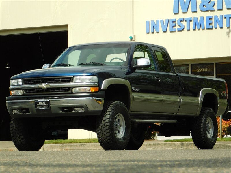 2000 Chevrolet Silverado 2500 LT 4Dr Extended Cab / 3/4 Ton / Leather / LIFTED   - Photo 1 - Portland, OR 97217