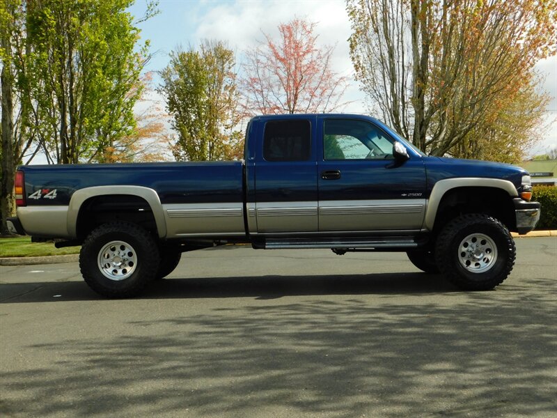 2000 Chevrolet Silverado 2500 LT 4Dr Extended Cab / 3/4 Ton / Leather / LIFTED   - Photo 4 - Portland, OR 97217