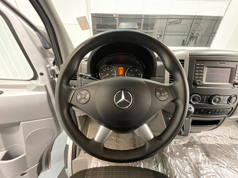 2015 Mercedes-Benz Sprinter 3500 CARGO VAN / 3.0L DIESEL / HIGH ROOF EXTENDED  / EXTRA LONG / NEW TIRES - Photo 46 - Gladstone, OR 97027