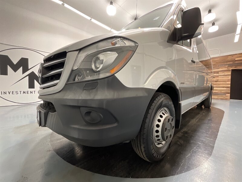 2015 Mercedes-Benz Sprinter 3500 CARGO VAN / 3.0L DIESEL / HIGH ROOF EXTENDED  / EXTRA LONG / NEW TIRES - Photo 36 - Gladstone, OR 97027