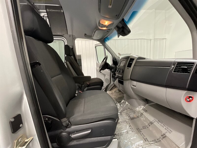2015 Mercedes-Benz Sprinter 3500 CARGO VAN / 3.0L DIESEL / HIGH ROOF EXTENDED  / EXTRA LONG / NEW TIRES - Photo 19 - Gladstone, OR 97027