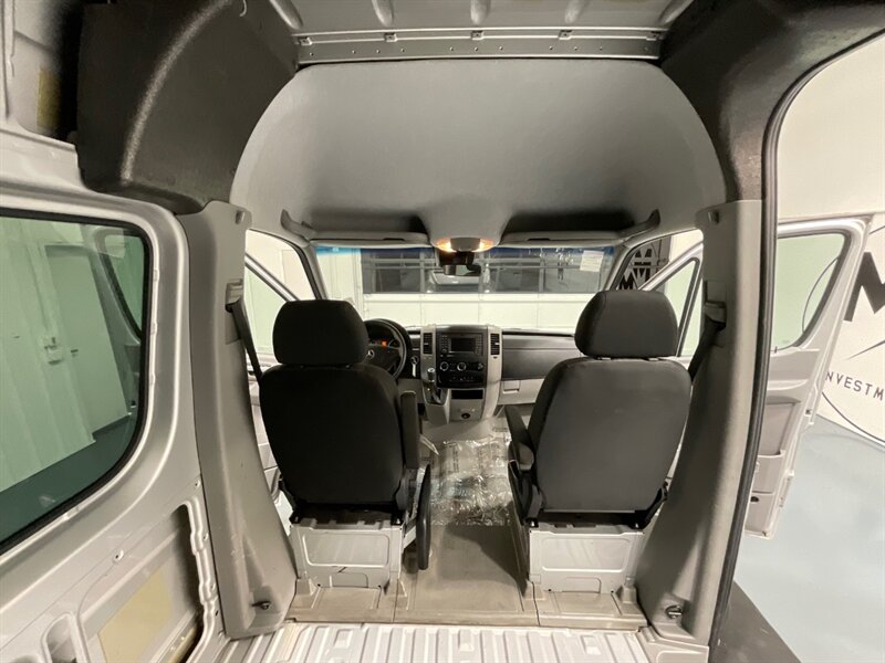 2015 Mercedes-Benz Sprinter 3500 CARGO VAN / 3.0L DIESEL / HIGH ROOF EXTENDED  / EXTRA LONG / NEW TIRES - Photo 17 - Gladstone, OR 97027