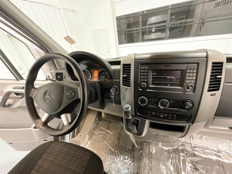 2015 Mercedes-Benz Sprinter 3500 CARGO VAN / 3.0L DIESEL / HIGH ROOF EXTENDED  / EXTRA LONG / NEW TIRES - Photo 20 - Gladstone, OR 97027