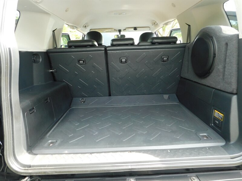 2007 Toyota FJ Cruiser SR5 4Dr / 4x4 / Rear Diff Locks / 33 " MUD / LIFTED - Photo 34 - Portland, OR 97217