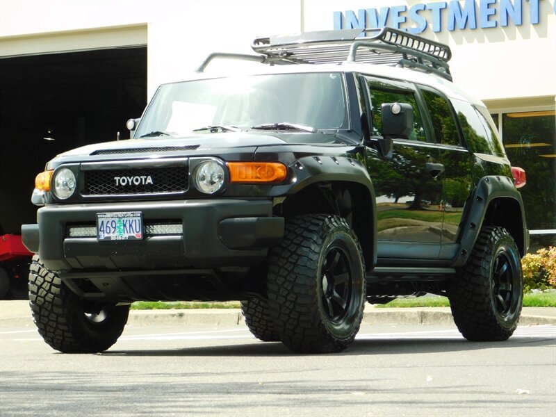 2007 Toyota FJ Cruiser SR5 4Dr / 4x4 / Rear Diff Locks / 33 " MUD / LIFTED - Photo 29 - Portland, OR 97217