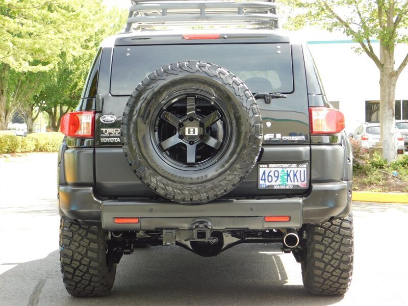 2007 Toyota FJ Cruiser SR5 4Dr / 4x4 / Rear Diff Locks / 33 " MUD / LIFTED - Photo 6 - Portland, OR 97217