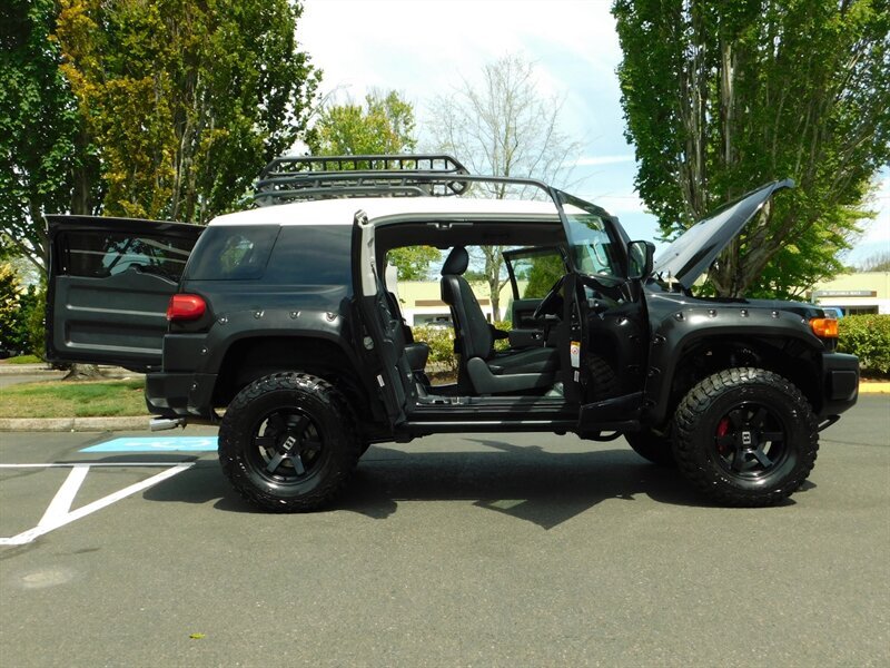 2007 Toyota FJ Cruiser SR5 4Dr / 4x4 / Rear Diff Locks / 33 " MUD / LIFTED - Photo 36 - Portland, OR 97217