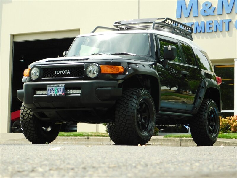 2007 Toyota FJ Cruiser SR5 4Dr / 4x4 / Rear Diff Locks / 33 " MUD / LIFTED - Photo 45 - Portland, OR 97217