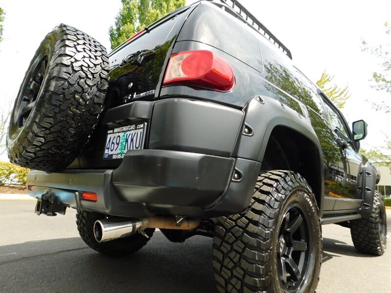 2007 Toyota FJ Cruiser SR5 4Dr / 4x4 / Rear Diff Locks / 33 " MUD / LIFTED - Photo 11 - Portland, OR 97217