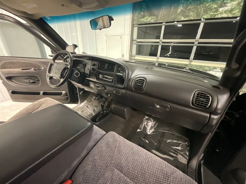 2000 Dodge Ram 2500 SLT Quad Cab 4X4 / 5.9L DIESEL / 80,000 MILES  / Long Bed / LOCAL TRUCK - Photo 18 - Gladstone, OR 97027