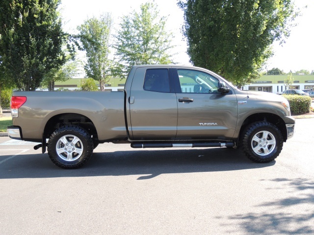 2009 Toyota Tundra DOUBLE CAB / 4X4 / 5.7 L / LEATHER / 1-OWNER   - Photo 4 - Portland, OR 97217
