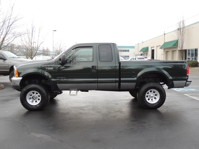 2001 Ford F-250 Super Duty XLT / 4X4 / 7.3L Diesel / LIFTED LIFTED   - Photo 3 - Portland, OR 97217