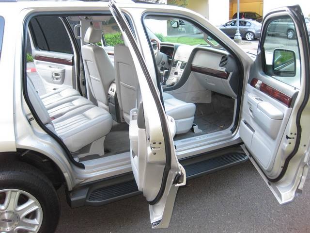 2004 Lincoln Aviator Luxury   - Photo 13 - Portland, OR 97217