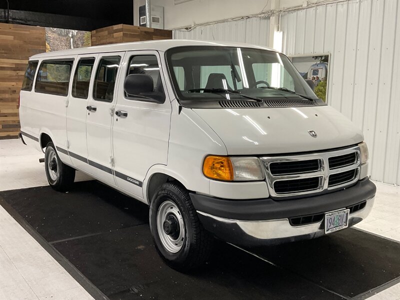 2001 Dodge Ram Van 3500 Maxi 15-Passeneger /5.9L V8/ ONLY 49,000 MILE  / BRAND NEW TIRES / Excel Condition - Photo 2 - Gladstone, OR 97027