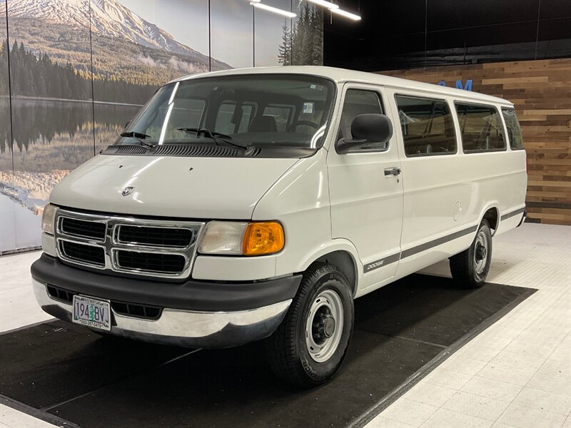 2001 Dodge Ram Van 3500 Maxi 15-Passeneger /5.9L V8/ ONLY 49,000 MILE  / BRAND NEW TIRES / Excel Condition - Photo 1 - Gladstone, OR 97027