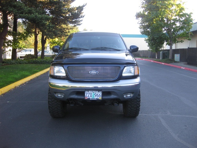 2002 Ford F-150 Lariat FX4 Long Bed LIFTED   - Photo 2 - Portland, OR 97217