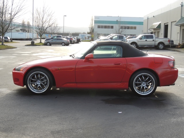 2002 Honda S2000 Convertible /6-Speed / Leather / 96K Miles   - Photo 3 - Portland, OR 97217