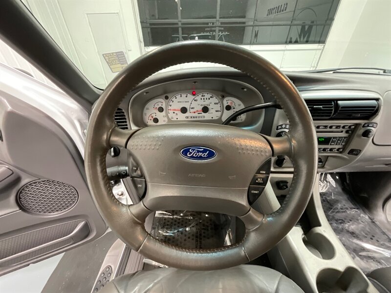 2002 Ford Explorer Sport Trac Value photo