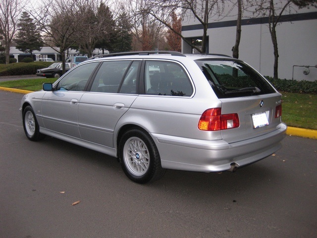 2001 BMW 525i   - Photo 3 - Portland, OR 97217