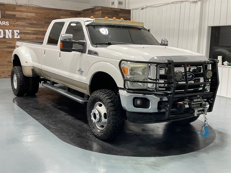 2011 Ford F-350 Lariat 4X4 / 6.7L DIESEL / DUALLY / LIFTED  / ULTIMATE PKG / NEW TIRES - Photo 2 - Gladstone, OR 97027