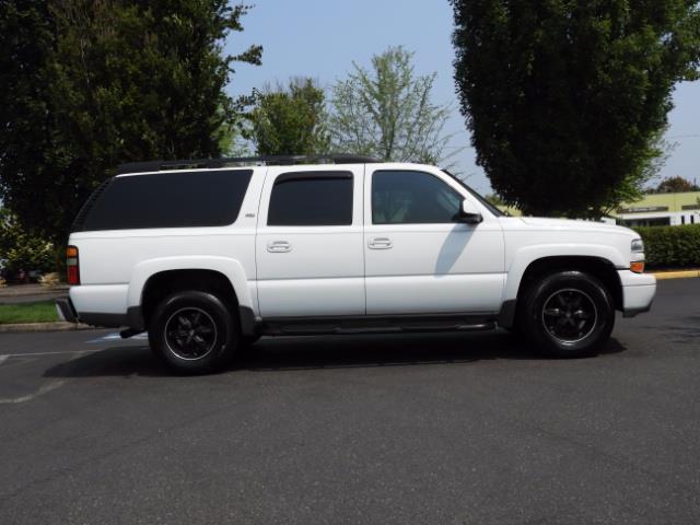 2005 Chevrolet Suburban 1500 Z71 / 4WD / Leather / DVD / Sunroof / Excel C   - Photo 4 - Portland, OR 97217