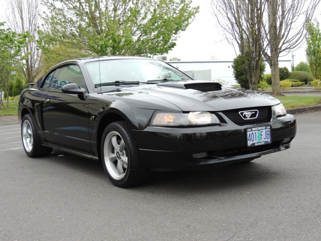 2001 Ford Mustang GT Premium / 5-Speed / Leather/ 79K MILES   - Photo 2 - Portland, OR 97217