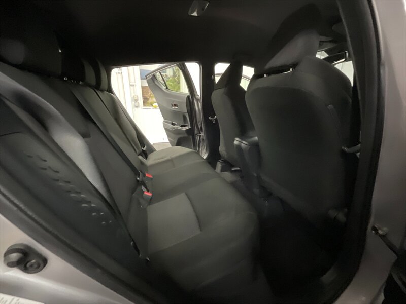 2019 Toyota C-HR XLE Sport Utility 4-Door / 1-OWNER / 56,000 MILES  Backup Camera / SHARP & CLEAN SUV Hatchback - Photo 16 - Gladstone, OR 97027