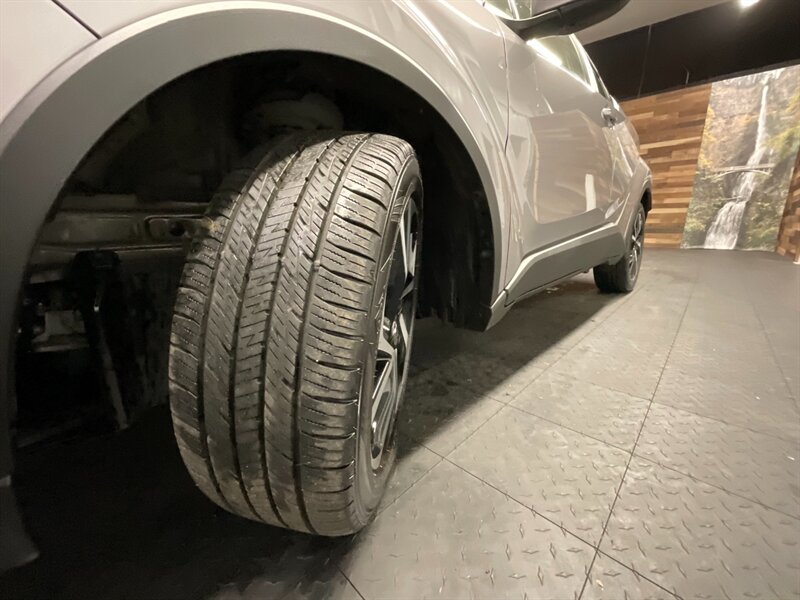 2019 Toyota C-HR XLE Sport Utility 4-Door / 1-OWNER / 56,000 MILES  Backup Camera / SHARP & CLEAN SUV Hatchback - Photo 24 - Gladstone, OR 97027
