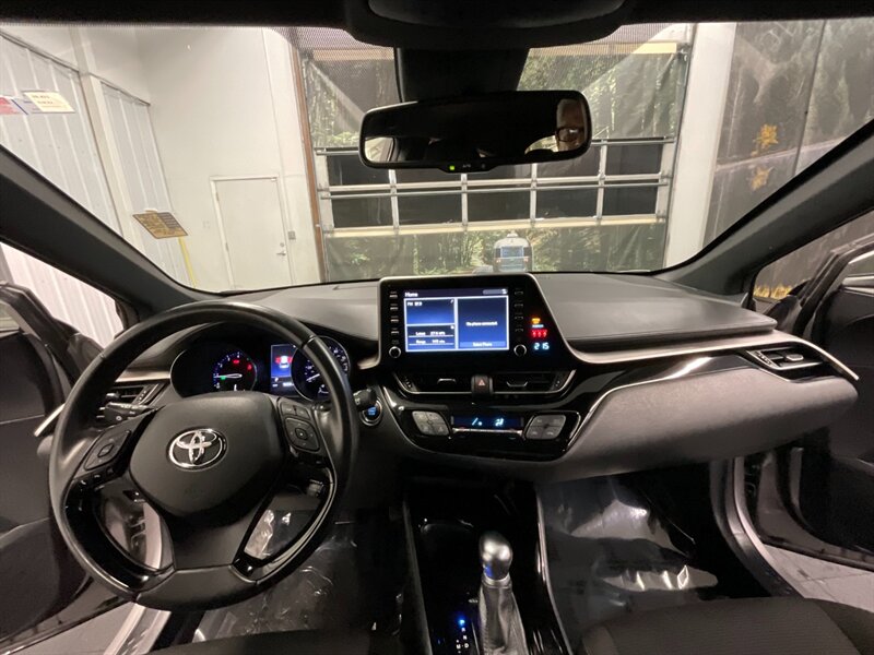 2019 Toyota C-HR XLE Sport Utility 4-Door / 1-OWNER / 56,000 MILES  Backup Camera / SHARP & CLEAN SUV Hatchback - Photo 27 - Gladstone, OR 97027