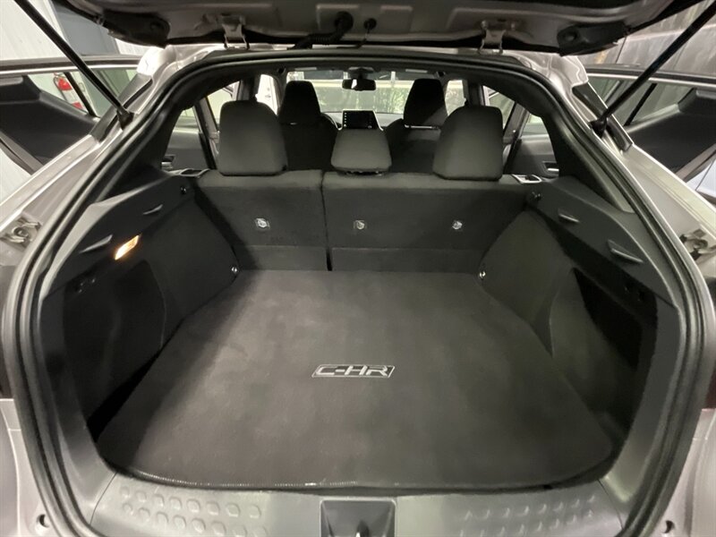 2019 Toyota C-HR XLE Sport Utility 4-Door / 1-OWNER / 56,000 MILES  Backup Camera / SHARP & CLEAN SUV Hatchback - Photo 29 - Gladstone, OR 97027