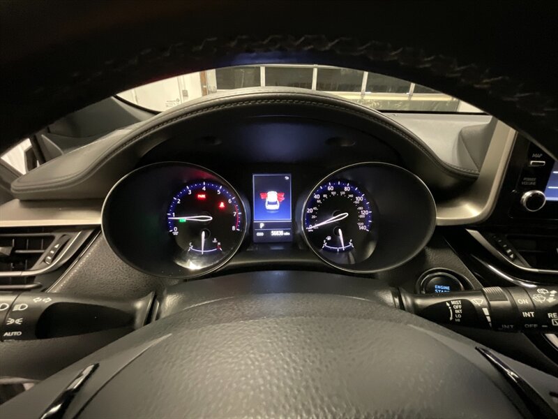 2019 Toyota C-HR XLE Sport Utility 4-Door / 1-OWNER / 56,000 MILES  Backup Camera / SHARP & CLEAN SUV Hatchback - Photo 31 - Gladstone, OR 97027